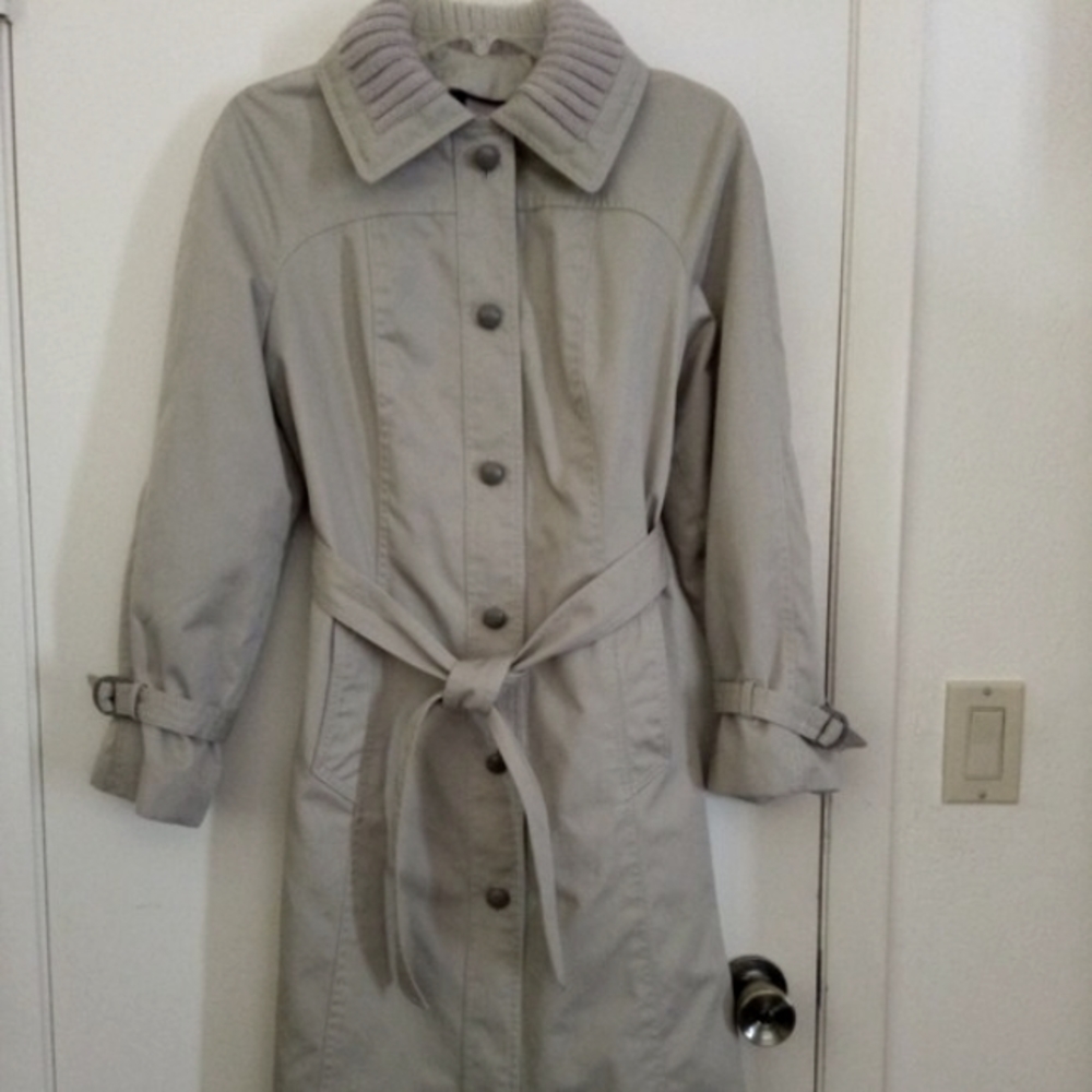 CLEARANCE SALE-Women's Trench Coat Size 10 Khaki